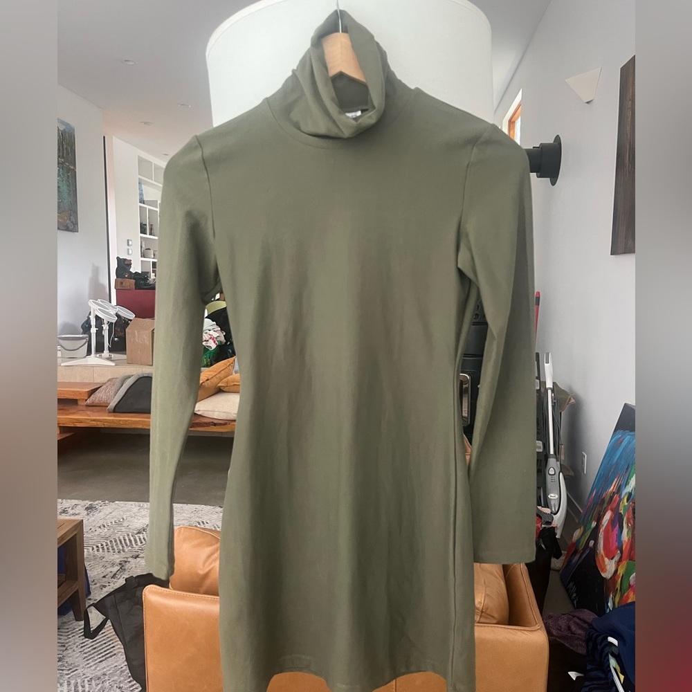 Alphalete Collective Allure Long Sleeve Bodycon Dress - Picture 2 of 4